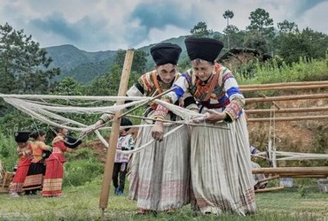 新婚女教师交换